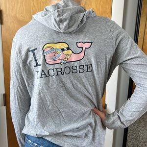 (1) VINEYARD VINES hooded long sleeve - Size kids medium